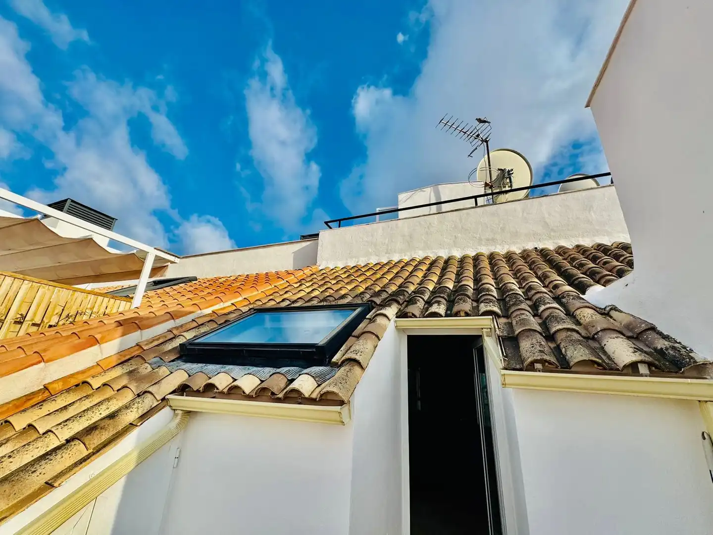 Vista exterior de Ático en venta en Fuengirola con Aire acondicionado, Terraza y Amueblado