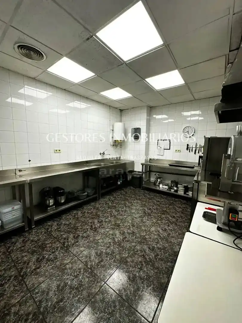 Cocina de Local en traspaso en Alcoy / Alcoi con Aire acondicionado y Amueblado