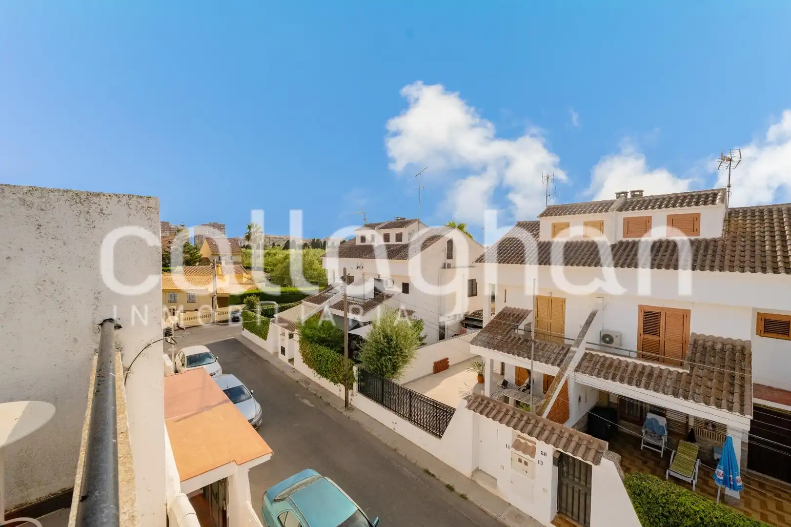 Vista exterior de Casa adosada en venda en Sagunto / Sagunt amb Aire condicionat, Calefacció i Jardí privat