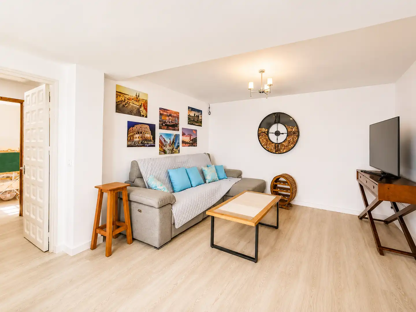 Sala de estar de Casa o chalet en venta en Alhaurín de la Torre con Aire acondicionado, Calefacción y Jardín privado