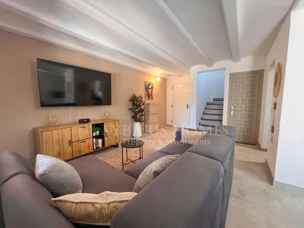Casa a schiera con piscina in vendita a Calle Oliba