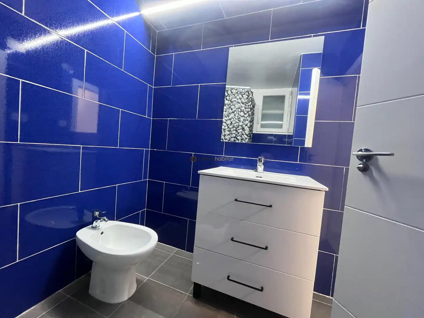 Baño de Piso de alquiler en Elda con Balcón