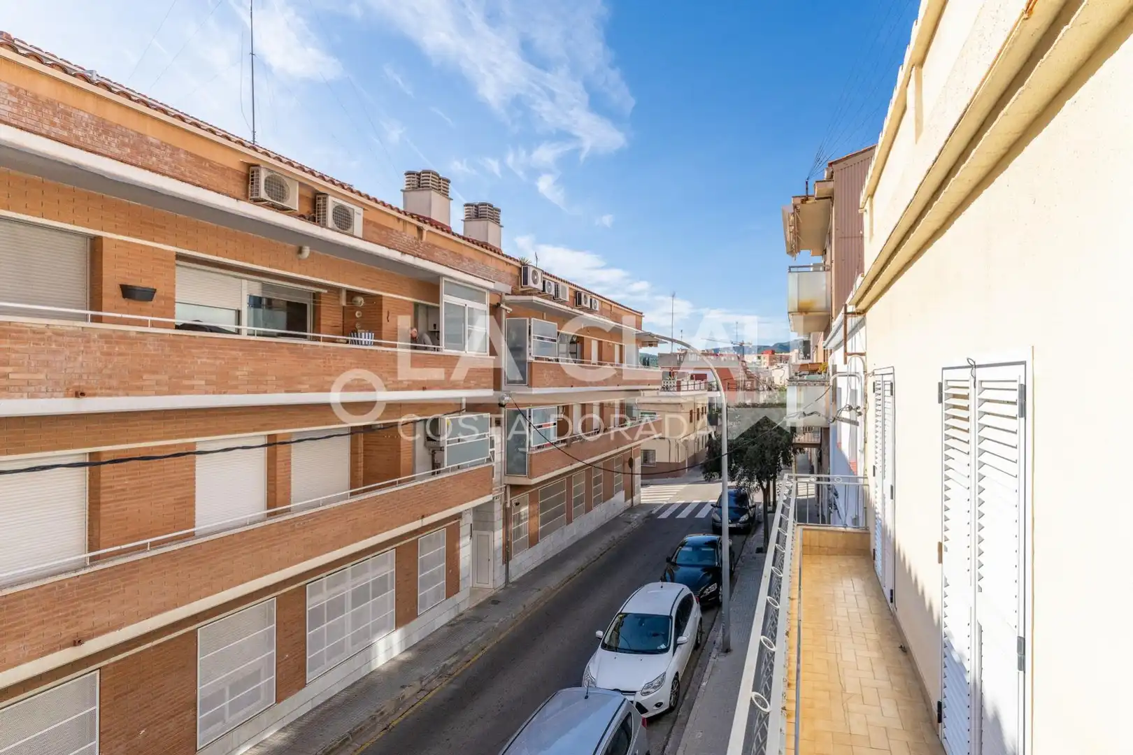 Außenansicht von Einfamilien-Reihenhaus zum Verkauf in Gavà mit Heizung