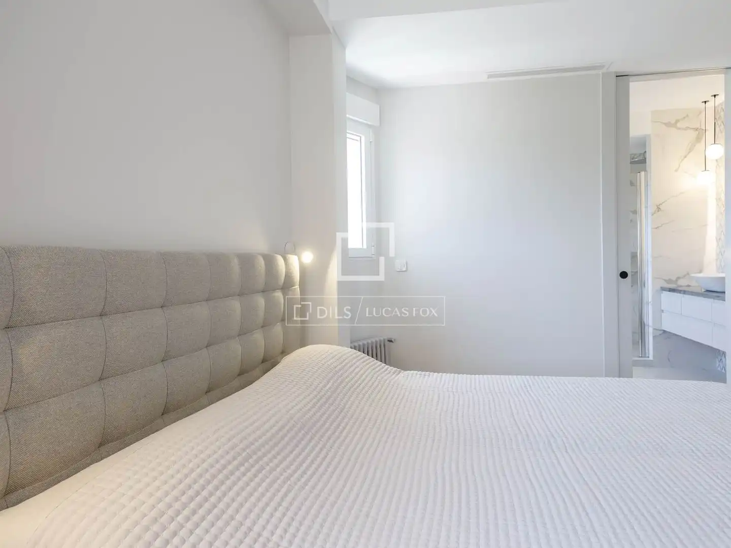 Bedroom of Attic for rent in Valencia  with Air Conditioner, Heating and Parquet flooring