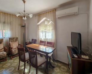Living room of Flat for sale in  Madrid Capital  with Air Conditioner, Heating and Alarm