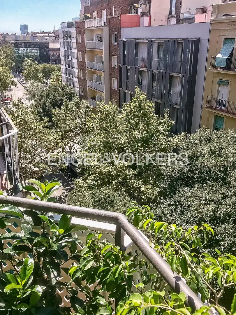 Terrasse von Wohnung zum Verkauf in  Barcelona Capital mit Klimaanlage, Heizung und Parkett