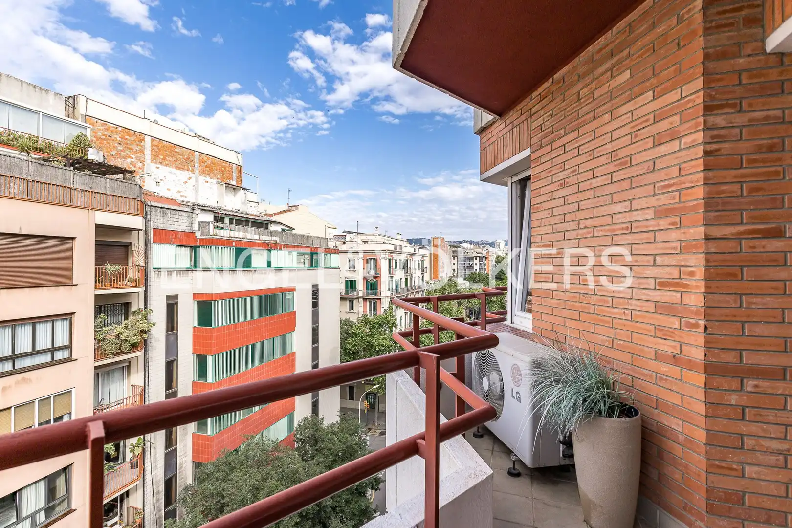 Terraza de Piso en venta en Barcelona con Calefacción, Parquet y Amueblado