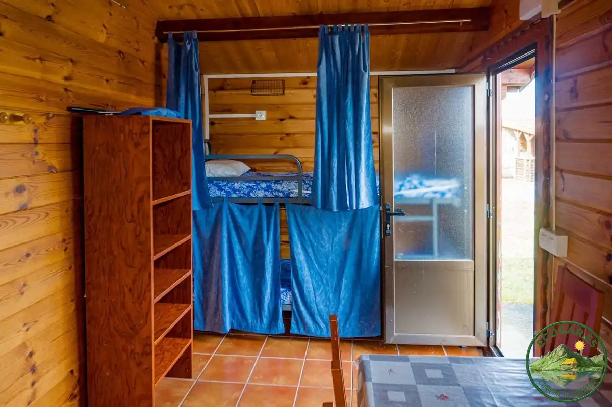 Habitación de Casa o chalet en venta en Villagatón con Aire acondicionado, Calefacción y Jardín privado