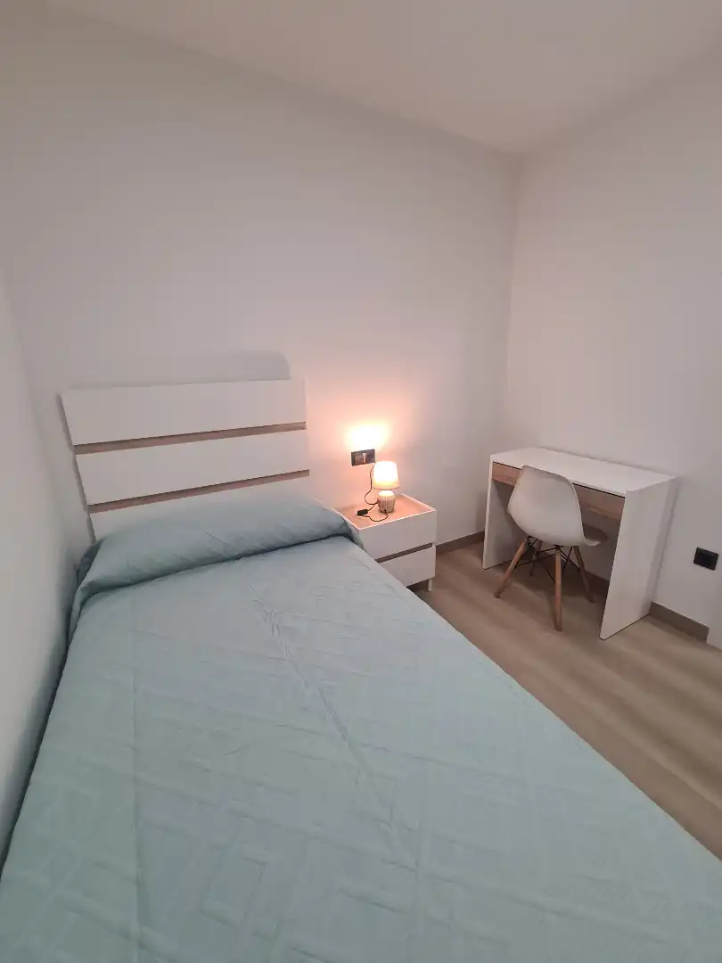 Flat for rent in Carrer de Manuel Anglés, 16, Casco Urbano