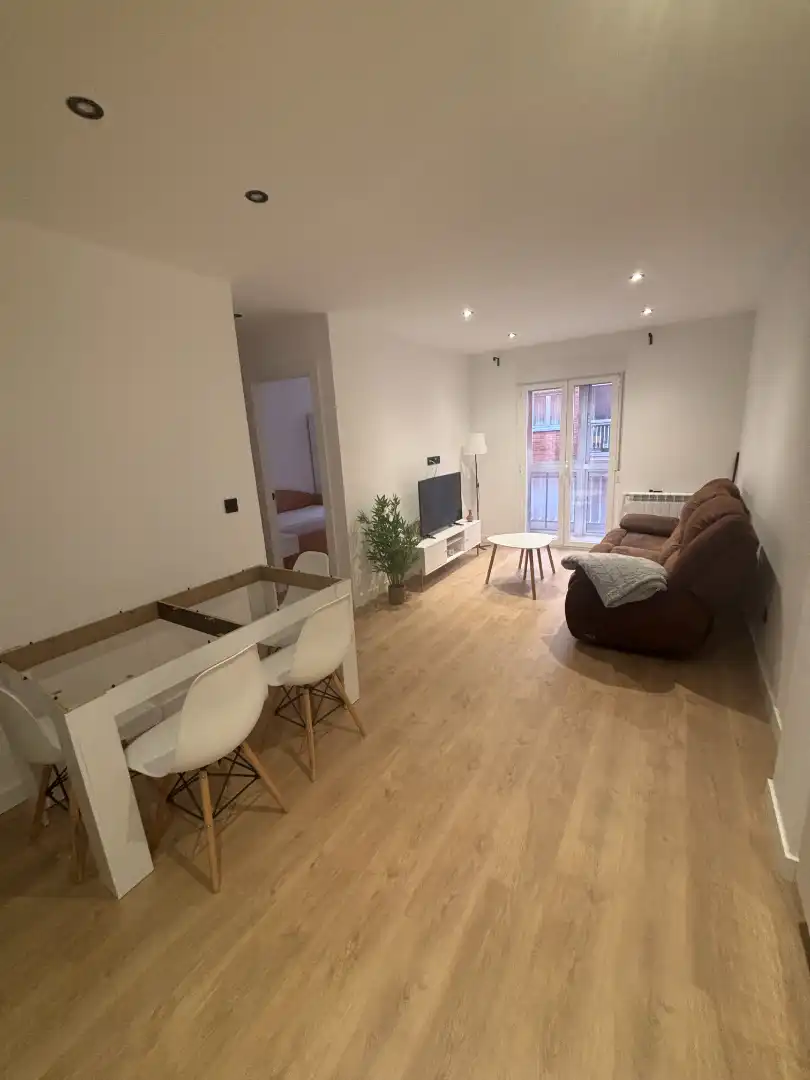 Wohnzimmer von Wohnung zur Miete in Salamanca mit Heizung, Möbliert und Ofen
