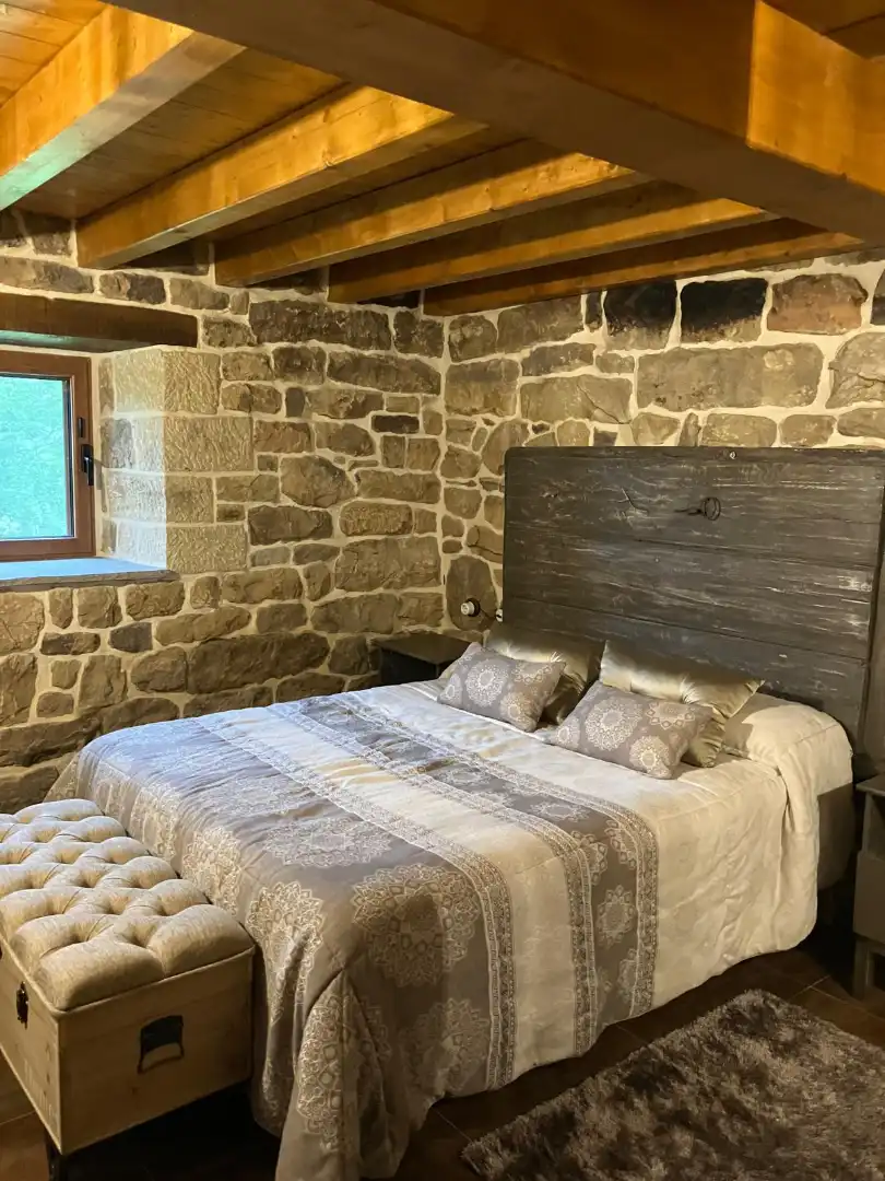 Habitación de Finca rústica en venta en San Pedro del Romeral con Calefacción, Jardín privado y Terraza
