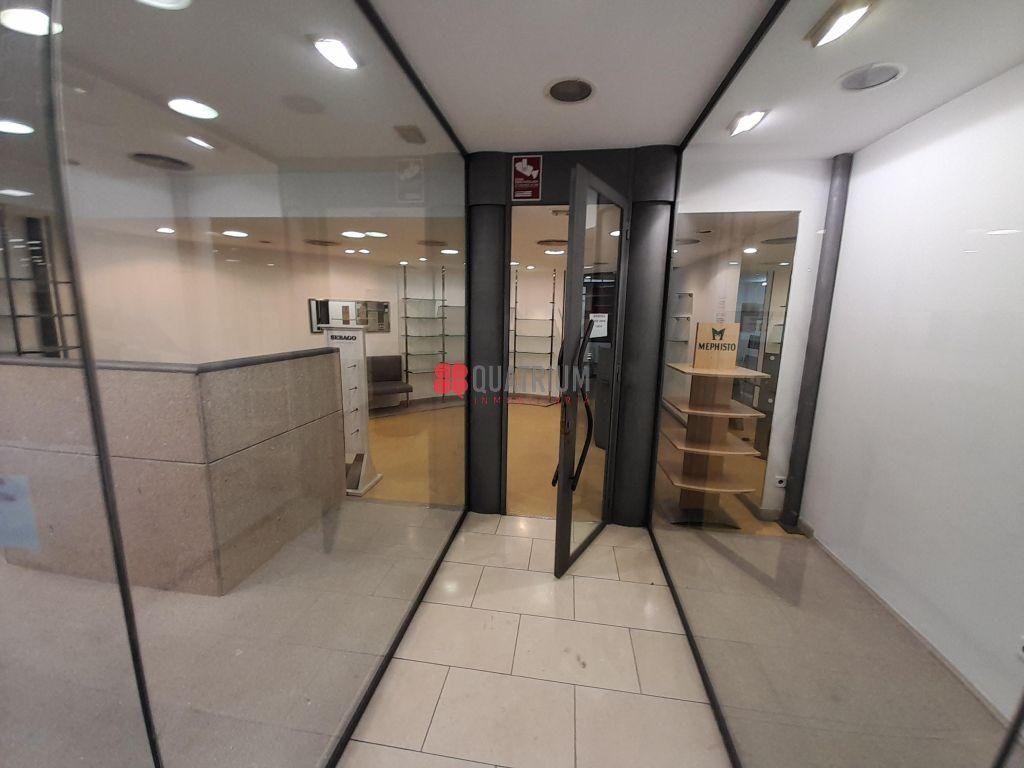 Premises for sale in Santiago de Compostela 