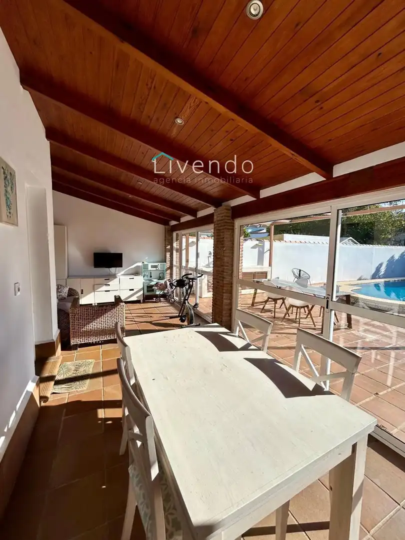 Terrassa de Casa o xalet en venda en Chiclana de la Frontera amb Piscina