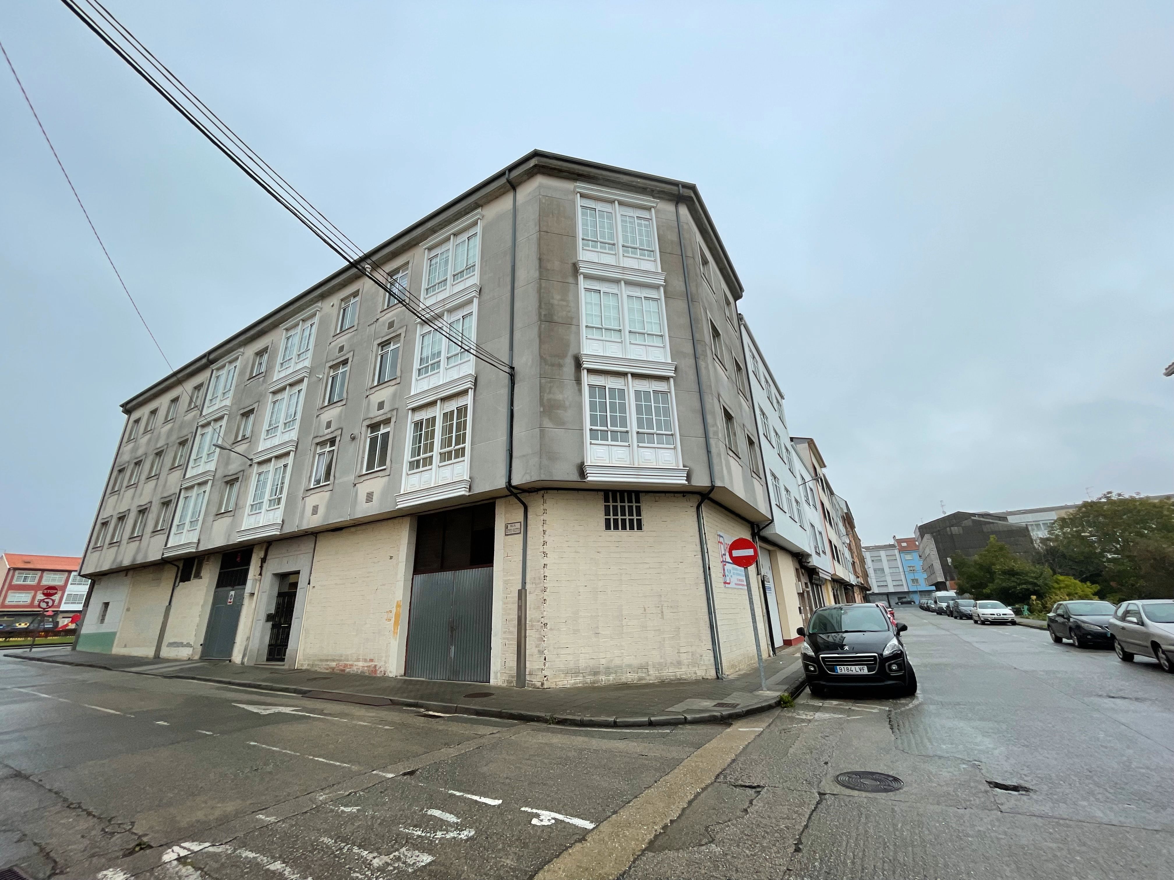 Vista exterior de Pis en venda en Narón