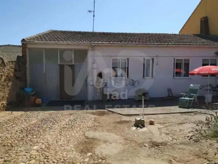 Vista exterior de Casa o chalet en venta en Villazala con Calefacción