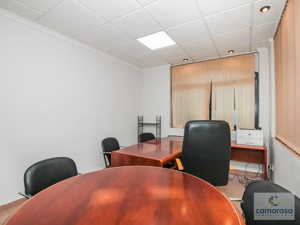 Local en venta en Ávila