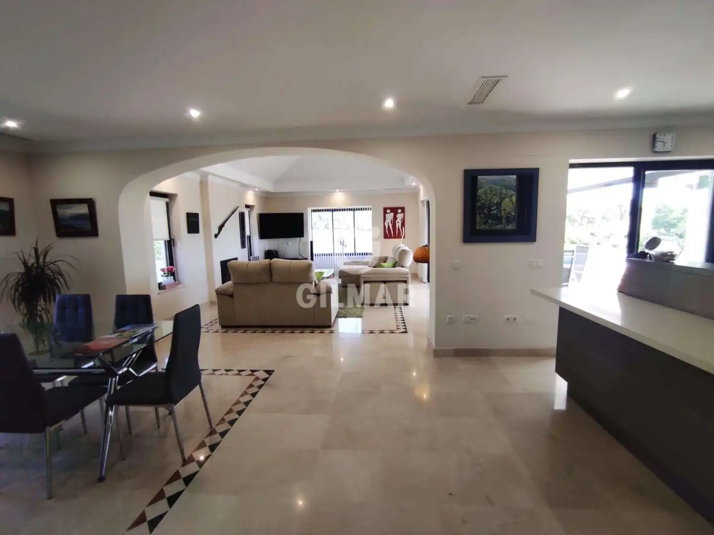 Sala de estar de Casa o chalet en venta en Arcos de la Frontera con Calefacción, Jardín privado y Piscina