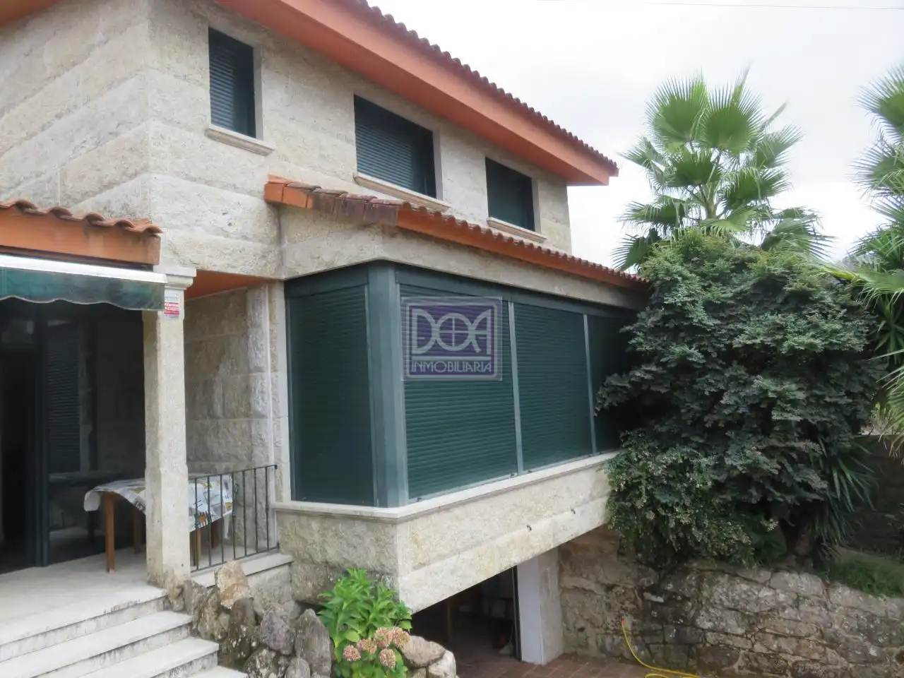 Vista exterior de Casa o xalet en venda en Mondariz-Balneario amb Calefacció, Jardí privat i Terrassa