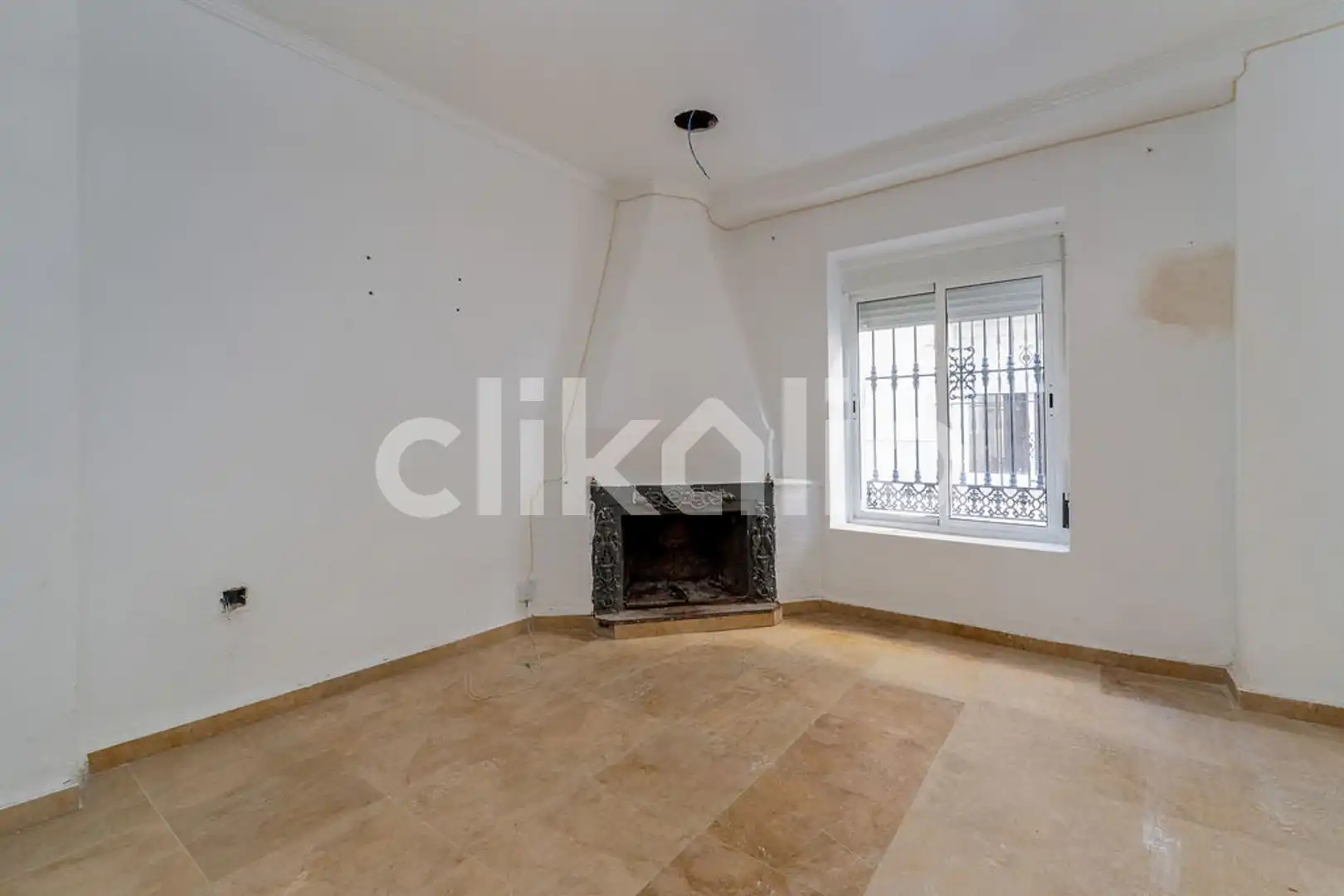 Sala d'estar de Casa o xalet en venda en Puente Genil amb Terrassa