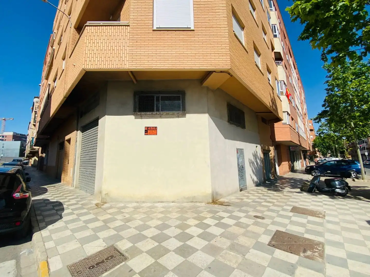 Vista exterior de Local de alquiler en Albacete