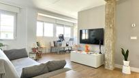 Living room of Flat to rent in  Madrid Capital  with Air Conditioner and Heating