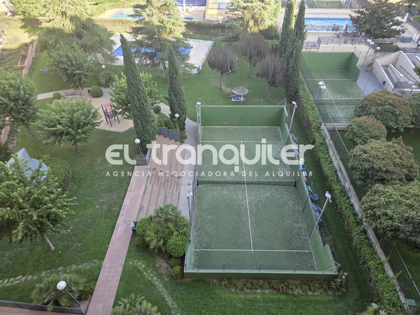Garden of Flat for rent in Madrid  with Air Conditioner, Parquet flooring and Swimming Pool