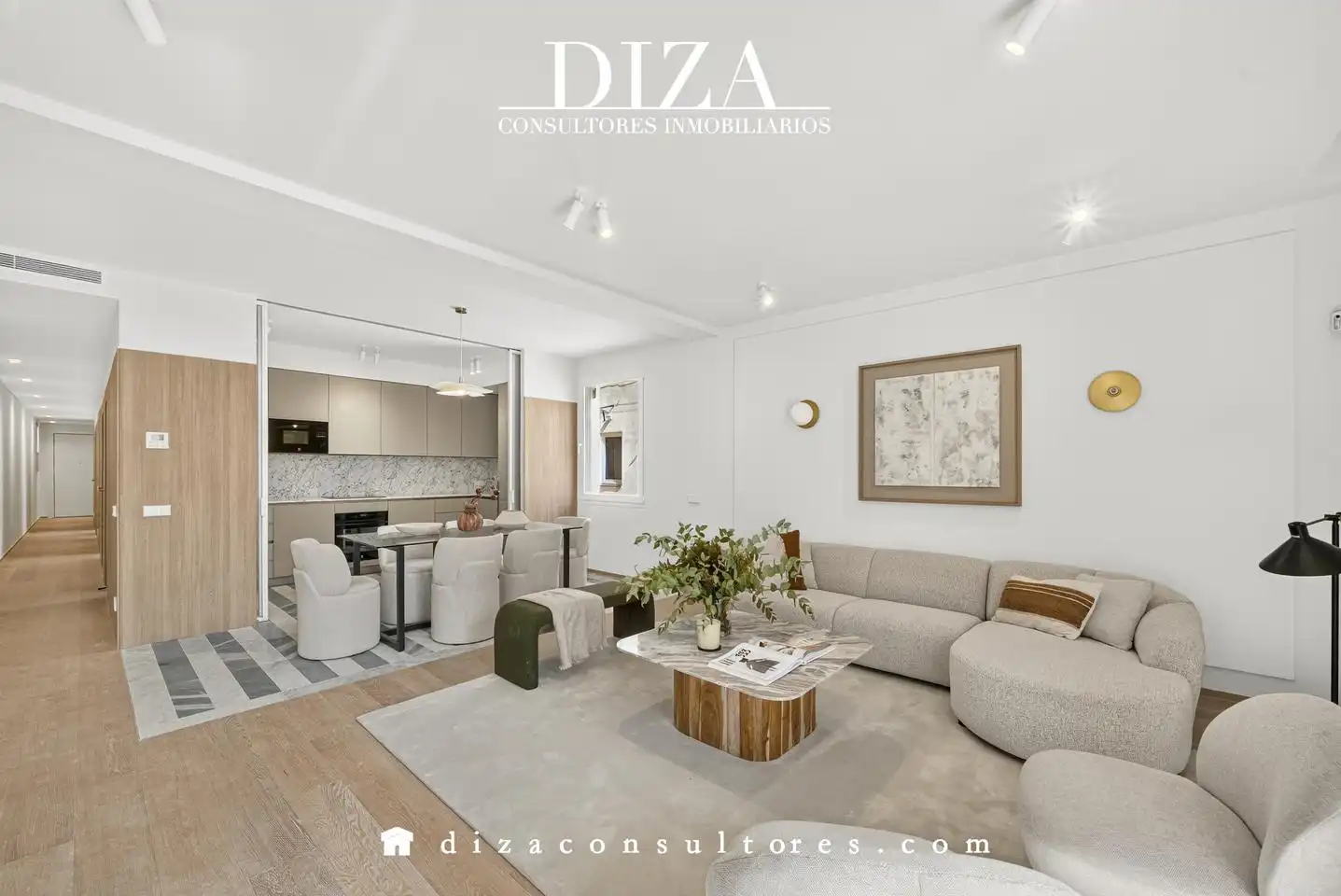 Piso con ascensor en venta en Calle de Fernández de la Hoz