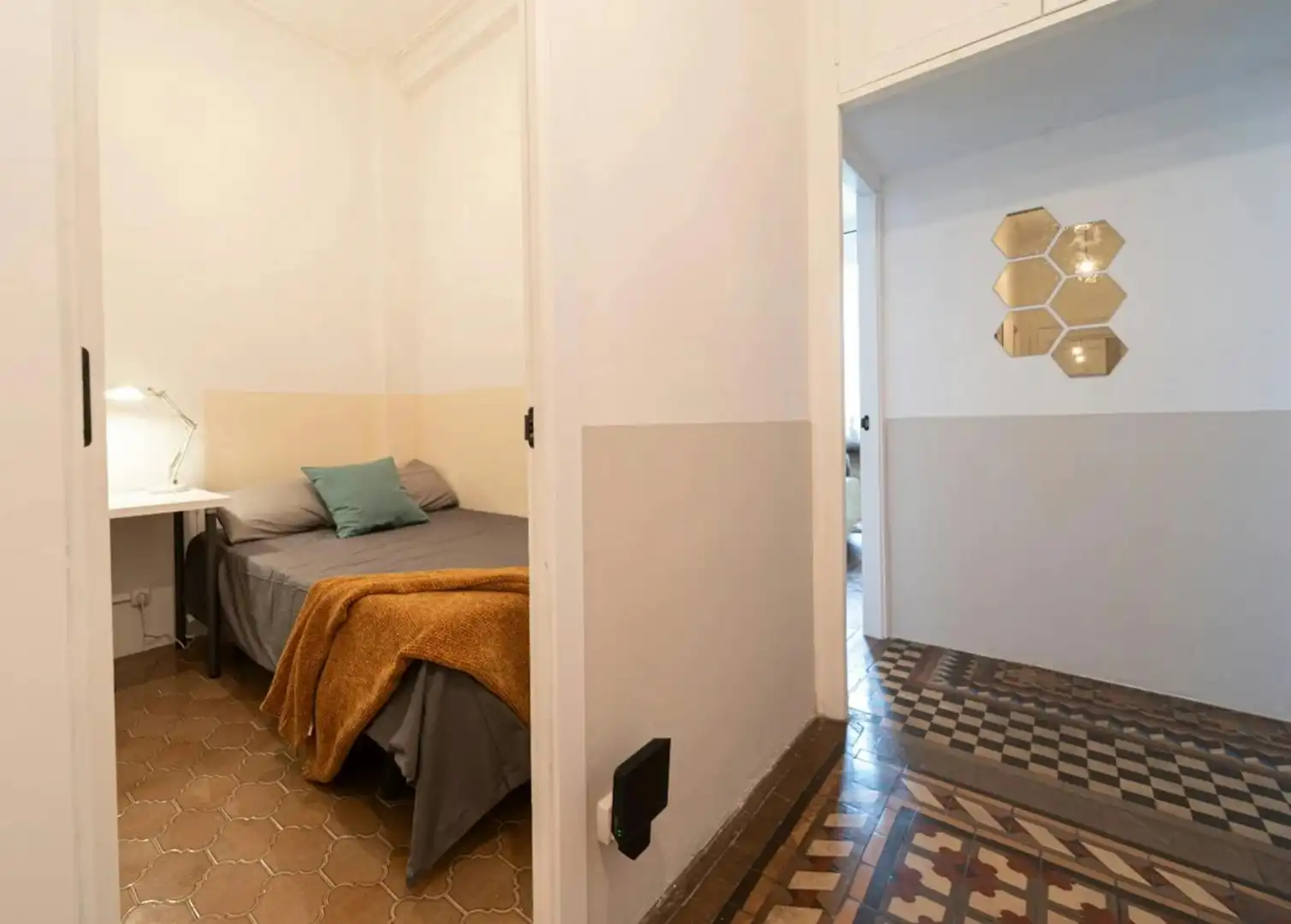 Habitación de Piso para compartir en Barcelona con Calefacción y Lavadora