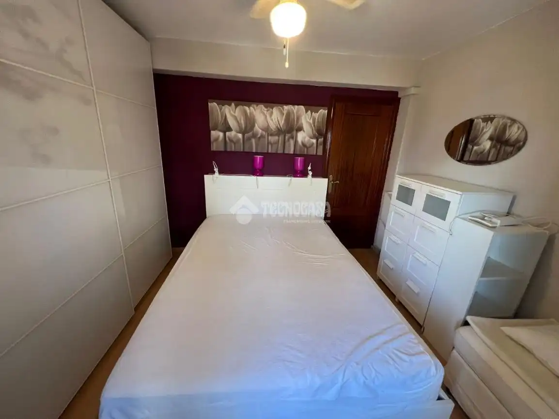 Bedroom of Flat for sale in Zaragoza  with Air Conditioner