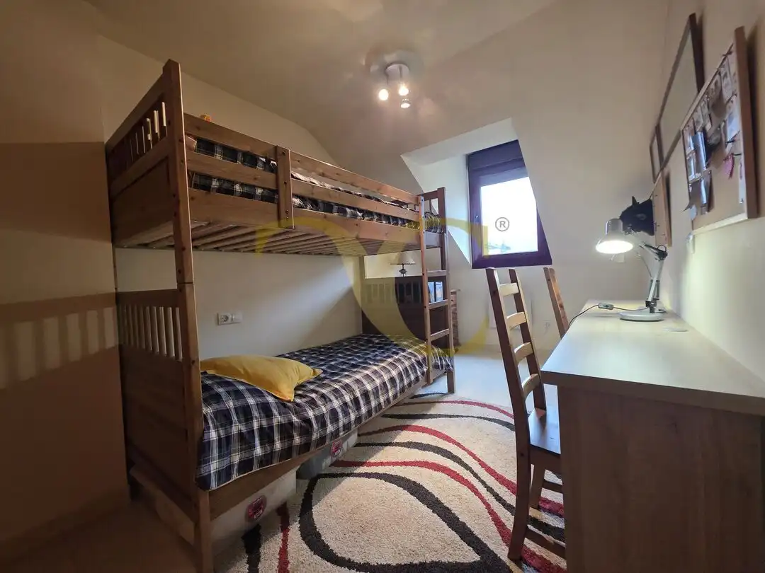 Bedroom of Duplexes for sale in Puebla de Lillo  with Heating, Storage room and Furnished