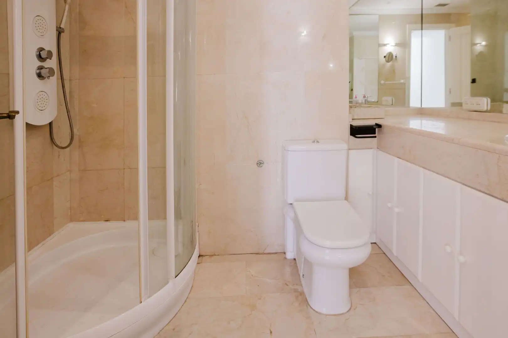 Apartamento con piscina en venta en Milla de Oro, imagen 30