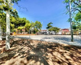 Vista exterior de Àtic en venda en Ripollet