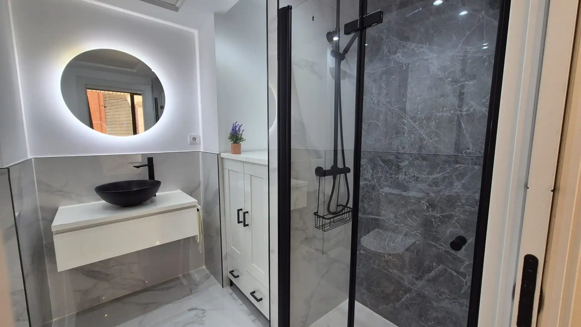 Baño de Dúplex en venta en Madrid con Aire acondicionado y Calefacción