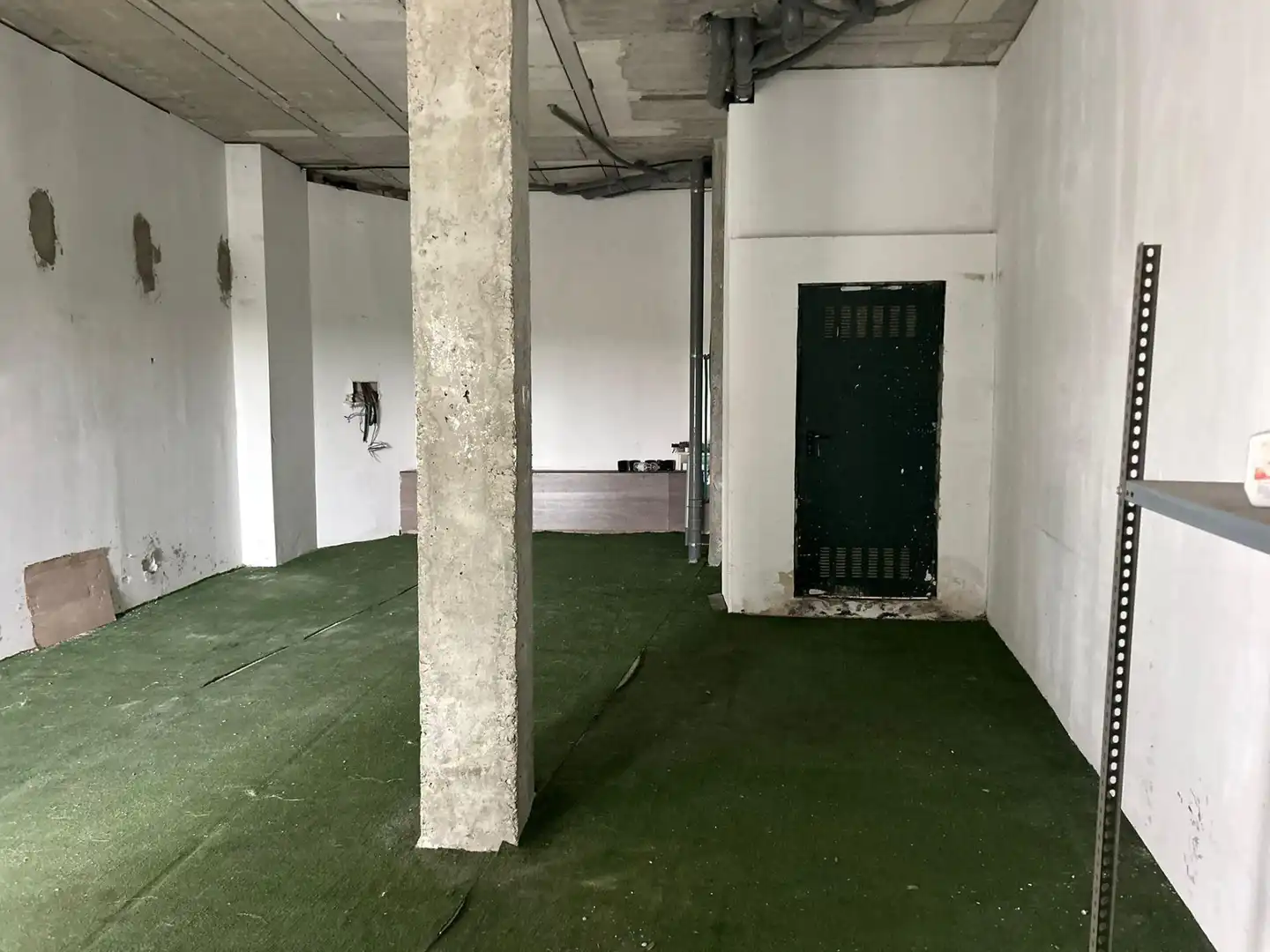 Local comercial en venda a Avenida Ronda Estero, imagen 2