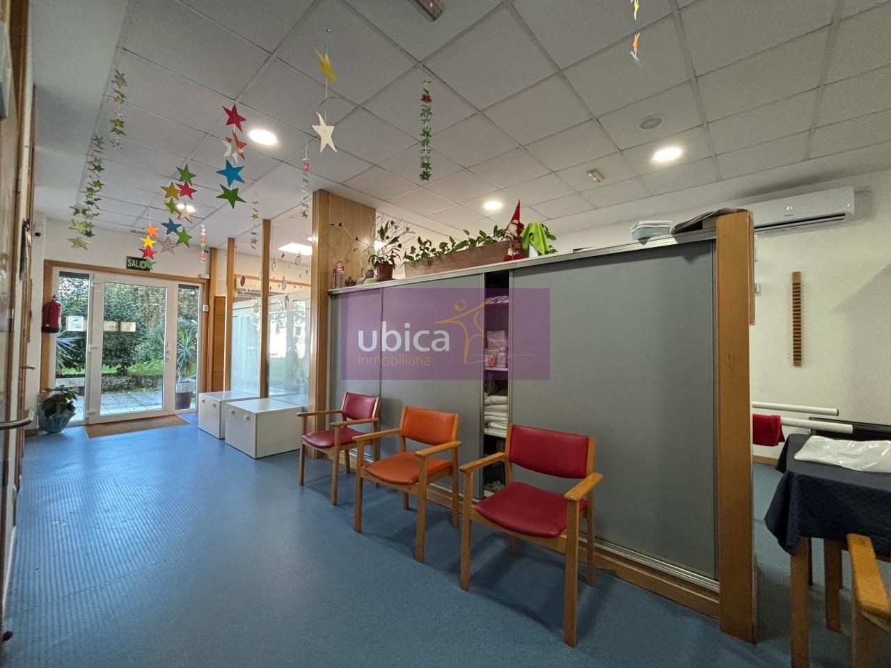 Premises for sale in Nigrán  with Air Conditioner and Furnished