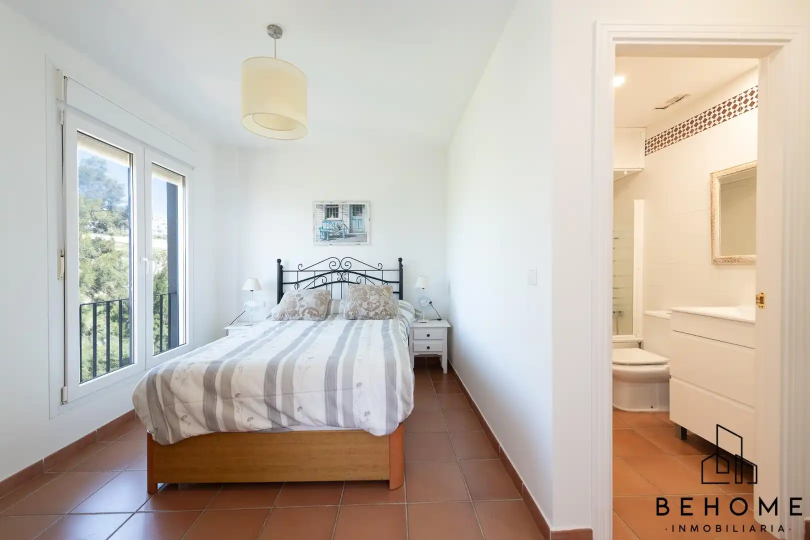 Habitación de Ático en venta en La Alcaidesa con Jardín privado, Terraza y Piscina comunitaria