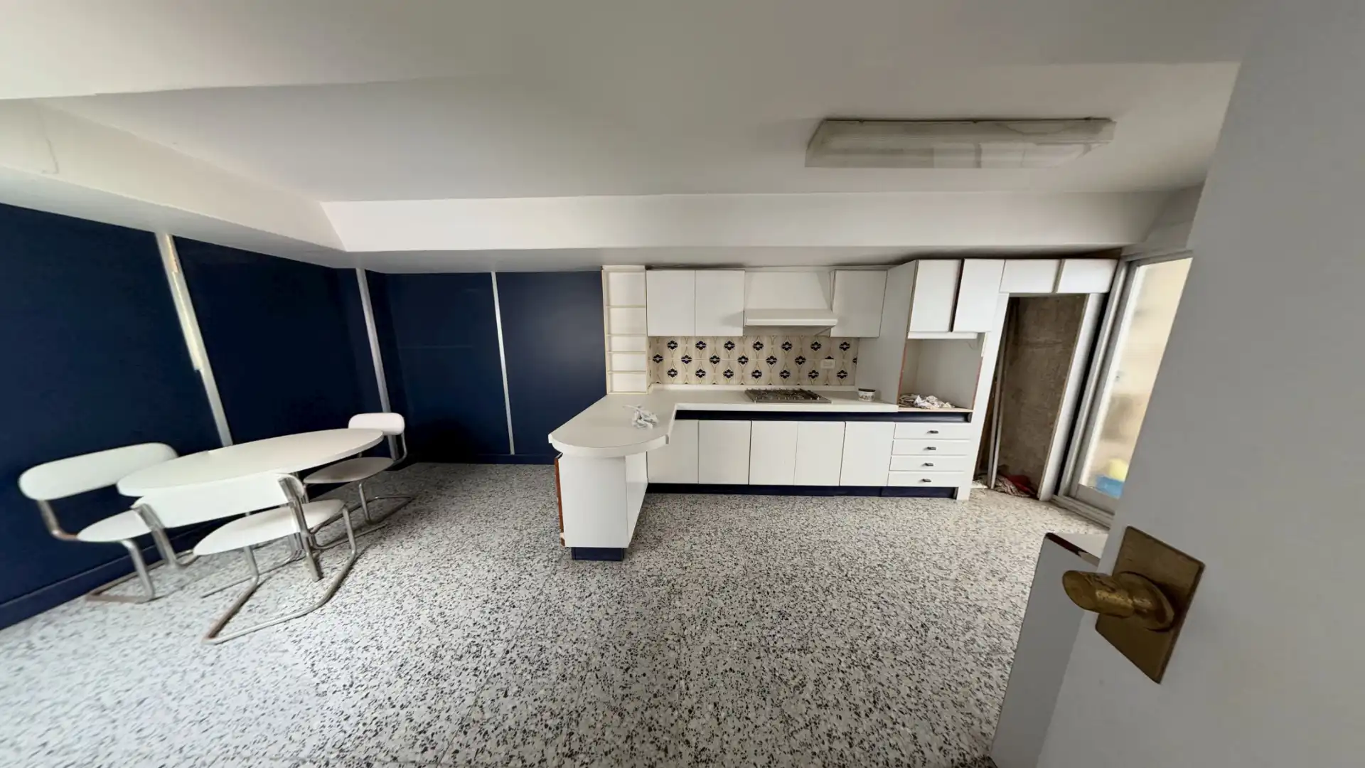 Flat with terrace for sale in Calle Maestro Bretón, imagen 5
