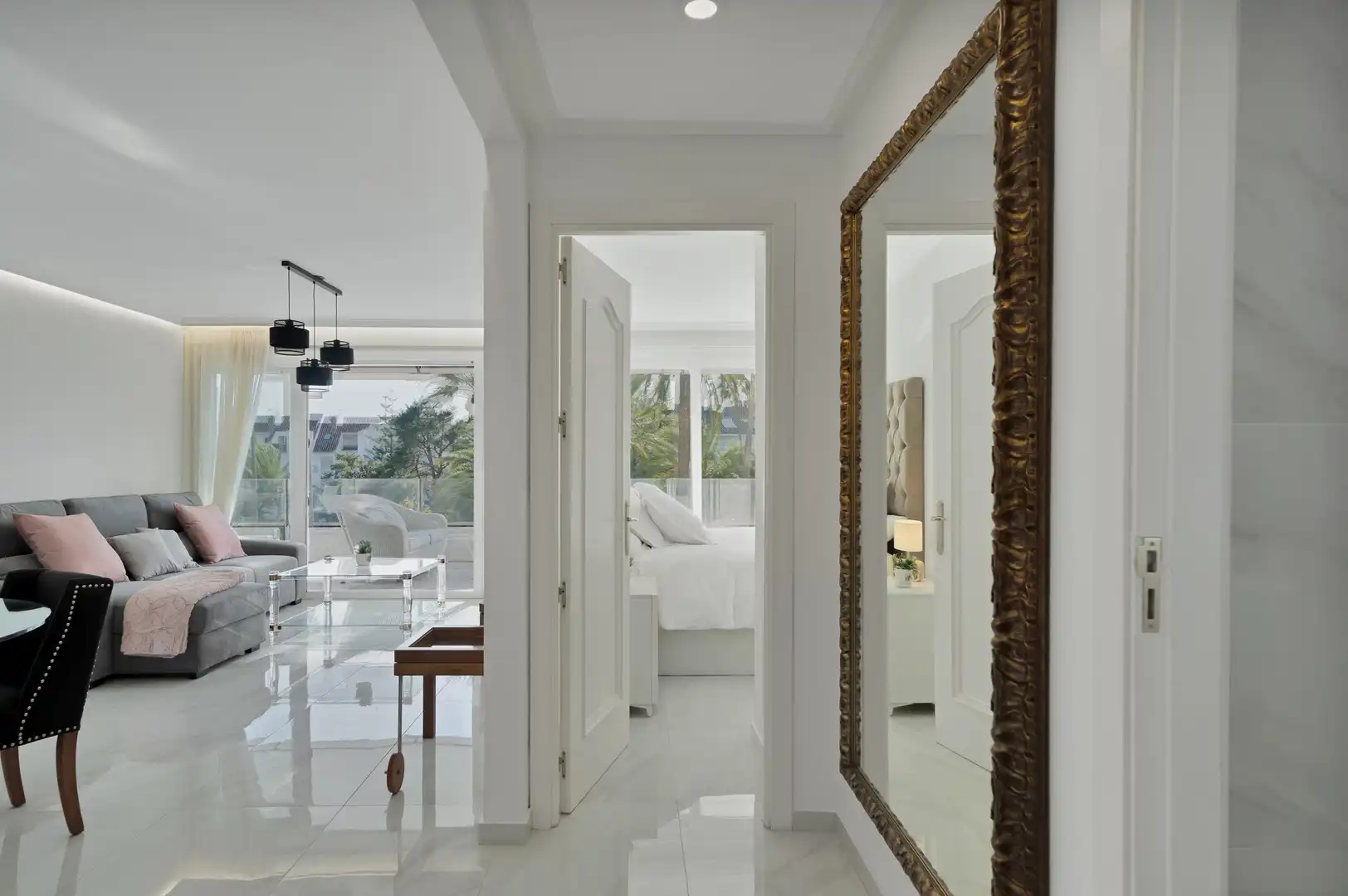 Apartamento de alquiler en Marbella con Calefacción, Jardín privado y Amueblado