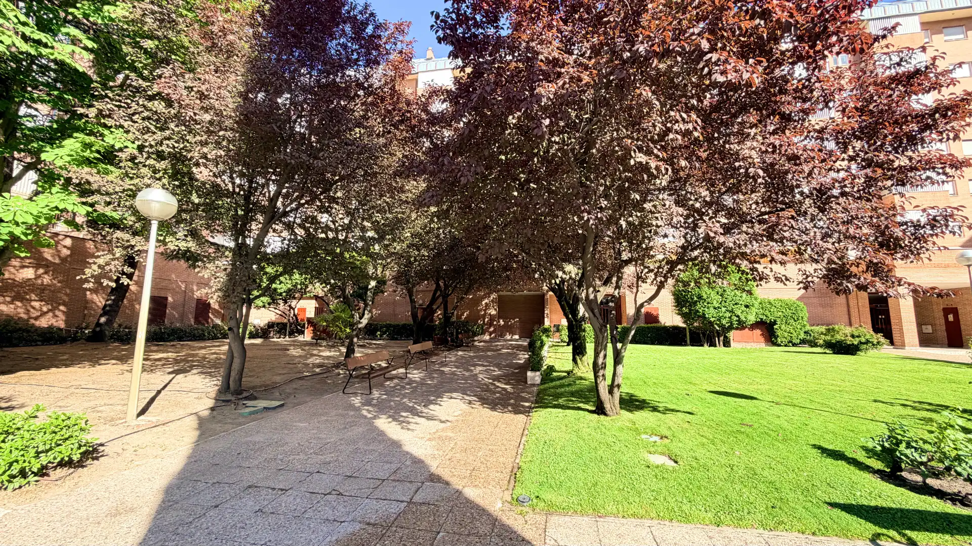 Jardín de Piso en venta en Alcorcón con Calefacción, Jardín privado y Amueblado
