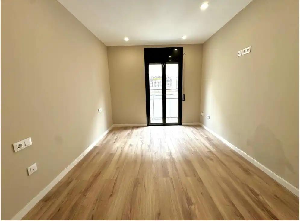 Casa adosada en venta en Vilanova i la Geltrú con Aire acondicionado, Terraza y Horno