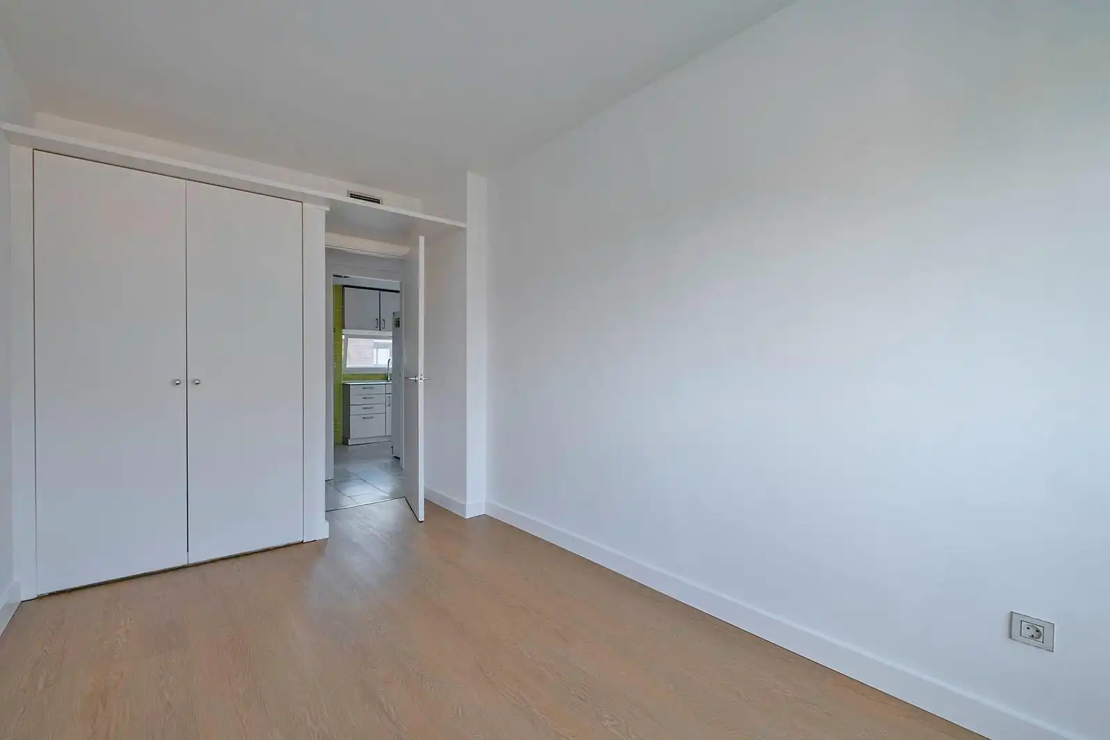 Habitación de Ático de alquiler en Pozuelo de Alarcón con Aire acondicionado, Calefacción y Jardín privado