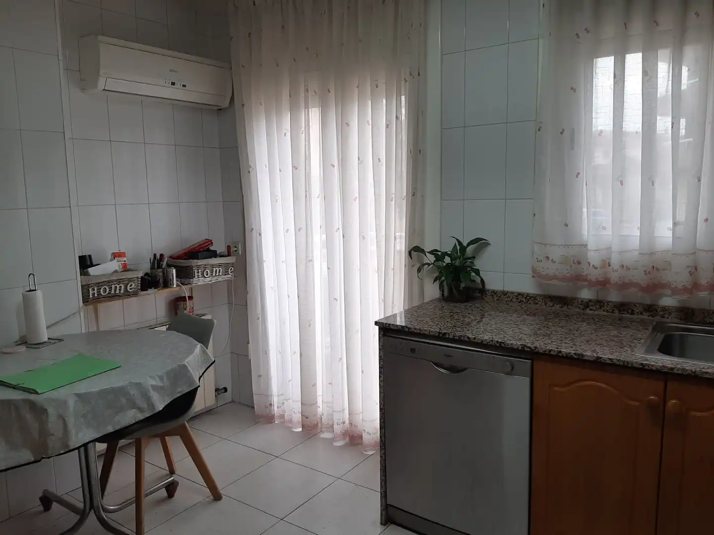 Cocina de Casa adosada en venta en Mollerussa con Aire acondicionado, Calefacción y Jardín privado