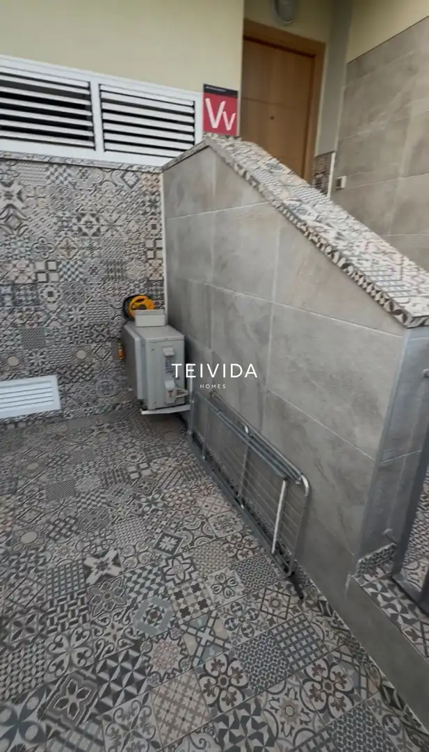 Adossat amb piscina en venda a Calle El Brezo, imagen 23