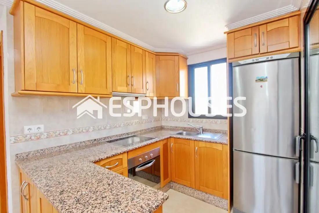 Cocina de Apartamento en venta en Guardamar del Segura con Aire acondicionado, Calefacción y Terraza