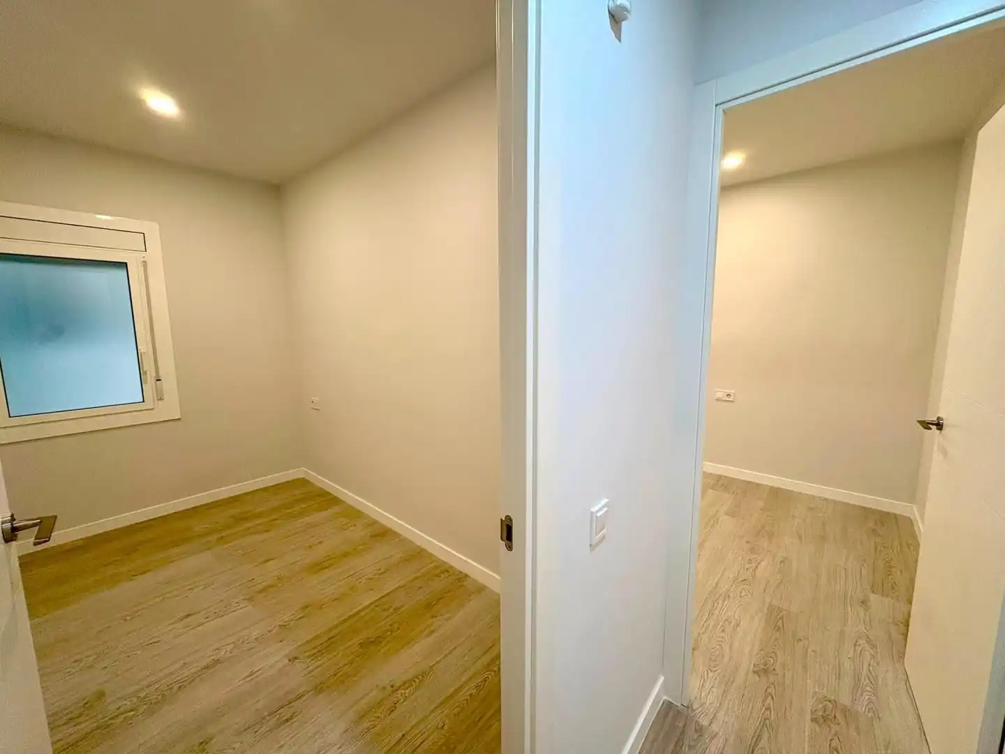 Flat for sale in Barcelona  with Air Conditioner, Heating and Parquet flooring