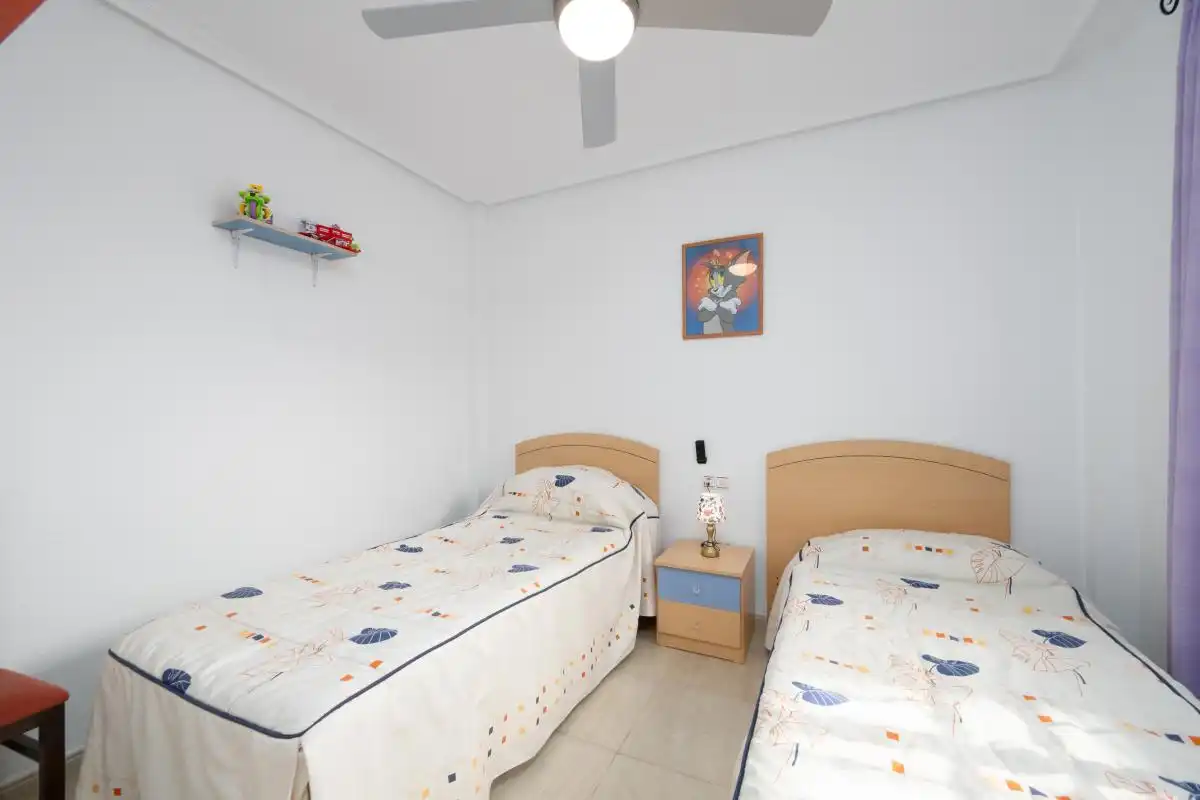 Habitación de Planta baja en venta en Orihuela con Aire acondicionado, Calefacción y Terraza