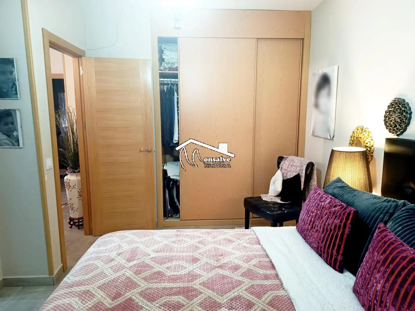 Habitación de Casa adosada en venta en Yeles con Aire acondicionado, Calefacción y Jardín privado