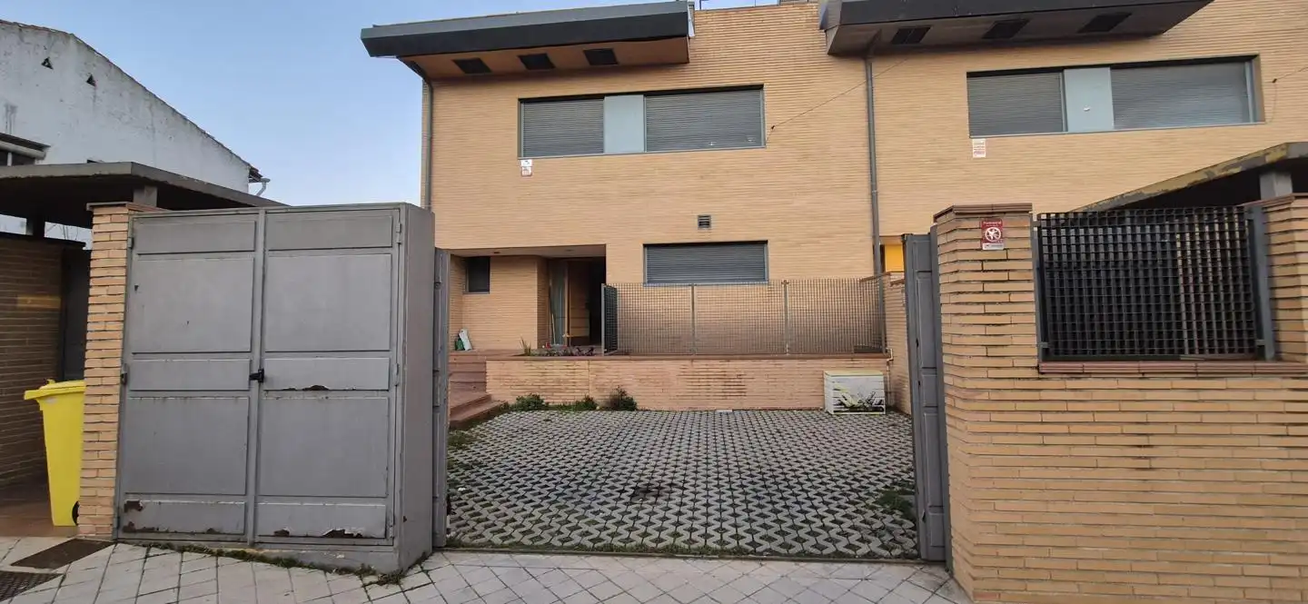Einfamilien-Reihenhaus zum Verkauf in Amparo, 2, Norte