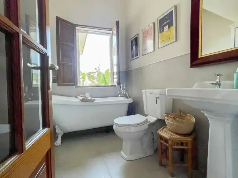Bathroom of Houses for sale in  Palma de Mallorca  with Air Conditioner, Terrace and Balcony