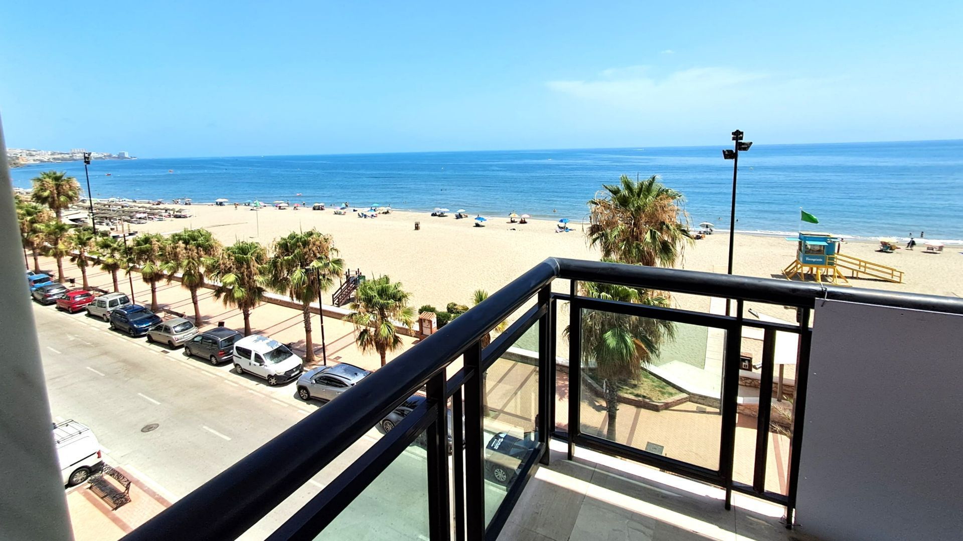 Bedroom of Apartment for sale in Fuengirola  with Air Conditioner, Terrace and Community pool